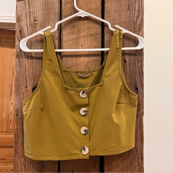 Wayre Square Neck Button Front Tank💛 - Picture 5 of 9